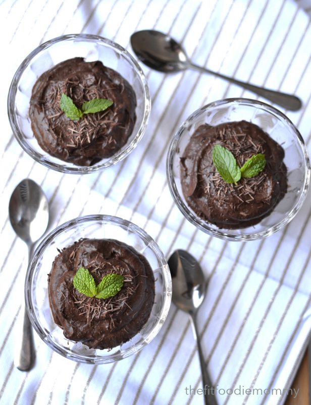 Avocado chocolate mousse - Fit Foodie Mommy