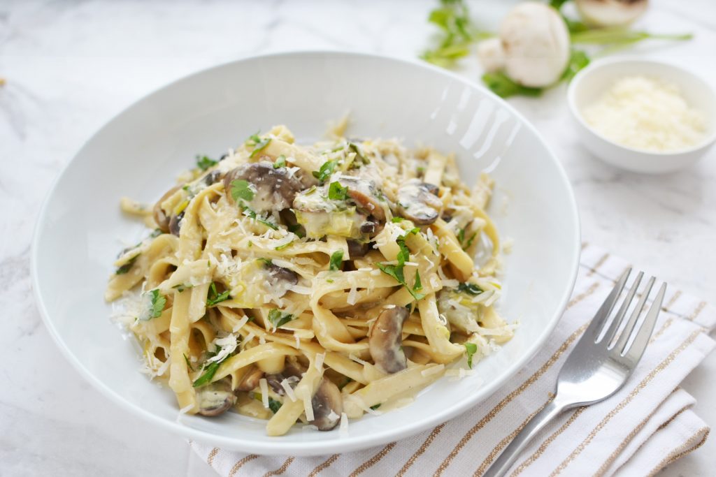 Creamy Mushroom and Leeks Fettucine - Fit Foodie Mommy