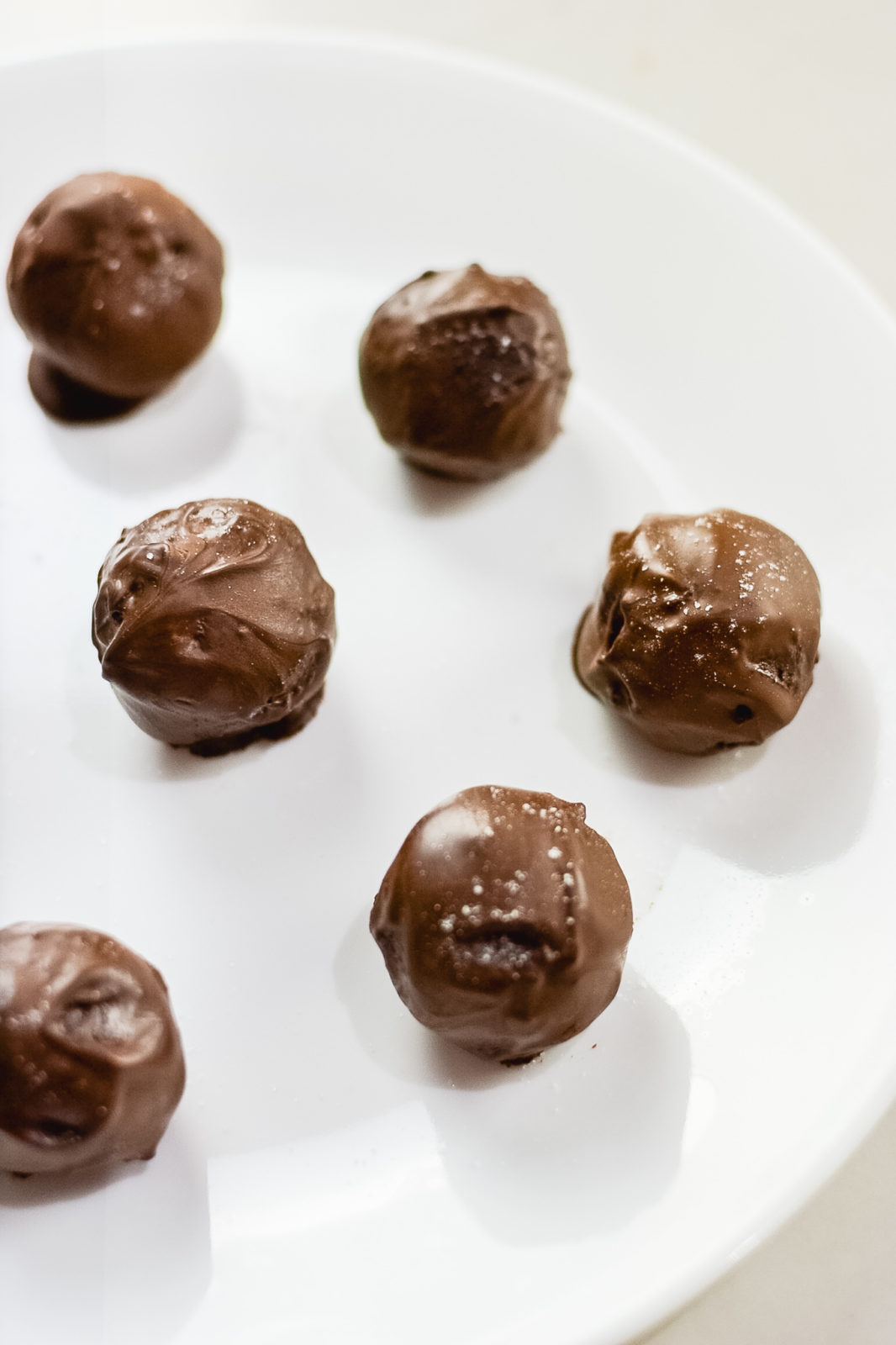 Vegan Chocolate Peppermint Truffles - Fit Foodie Mommy