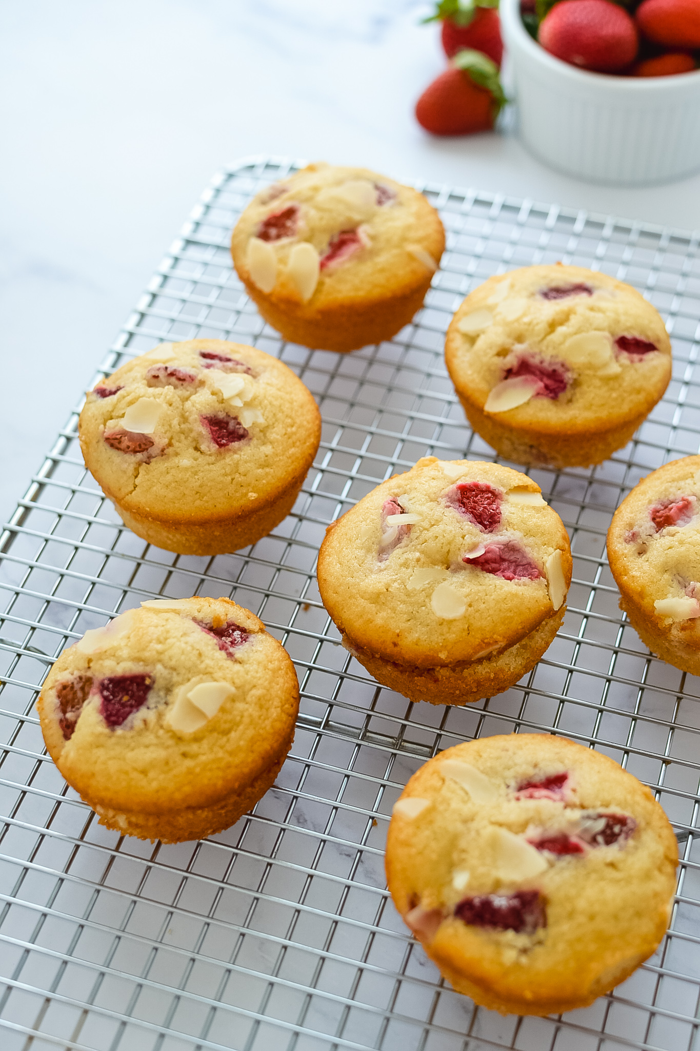strawberry almond muffins